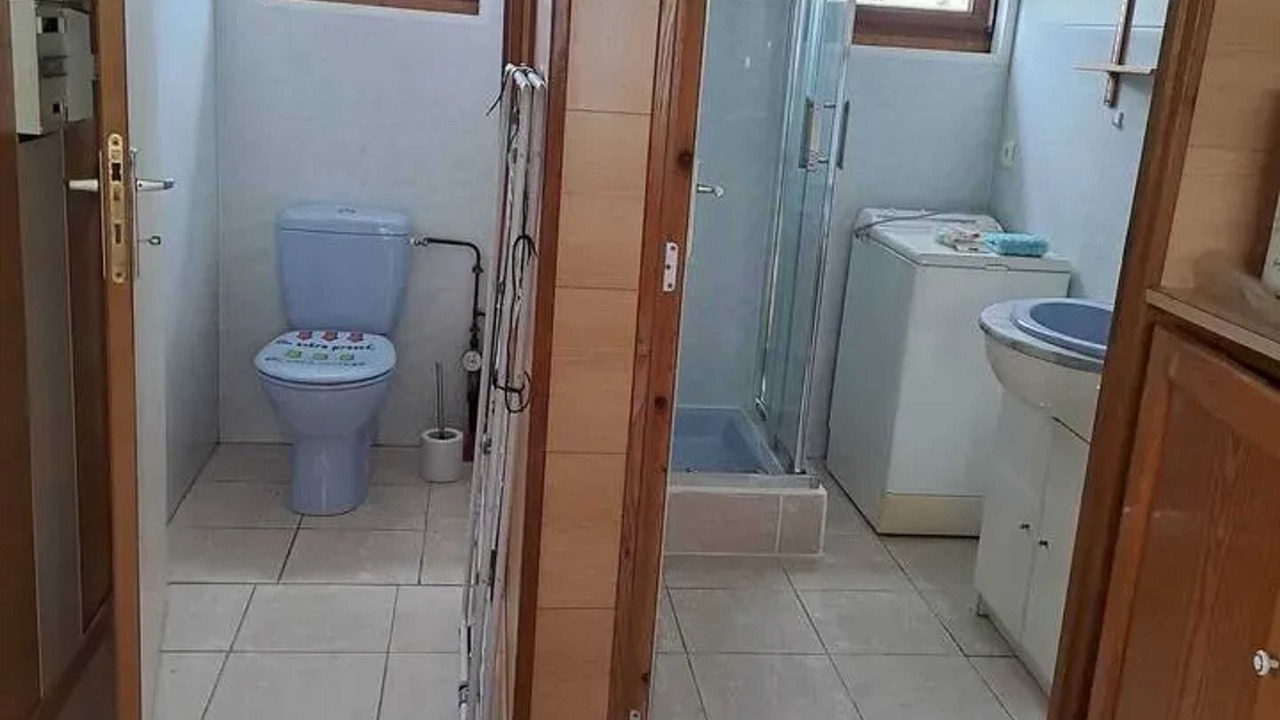 Photo of Bathroom in Savieres