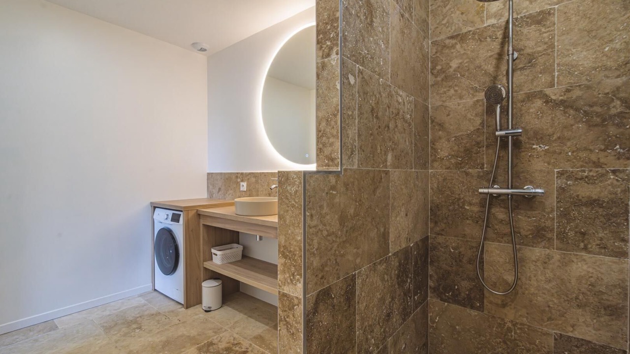 Photo of Bathroom in Athis