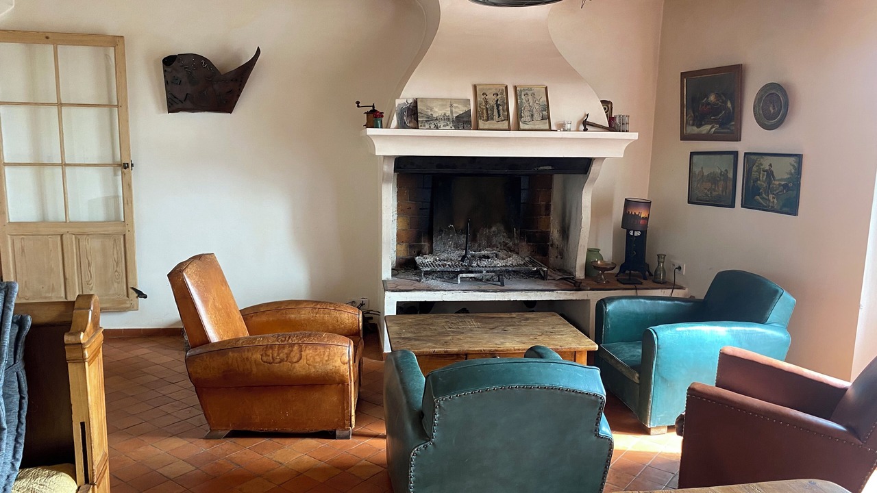 Photo of Livingroom in Ampus