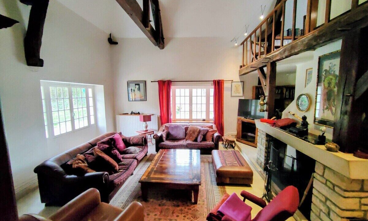 Photo of Livingroom in Roffey