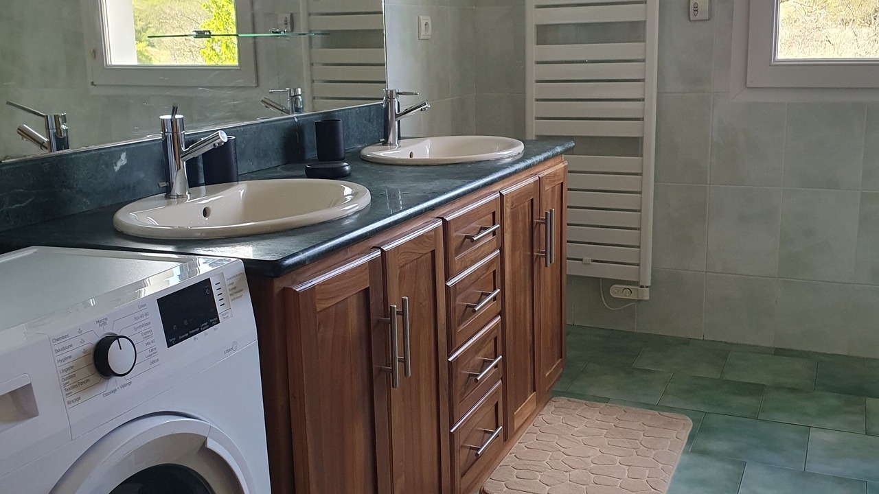Photo of Bathroom in Sorges-et-Ligueux-en-Perigord