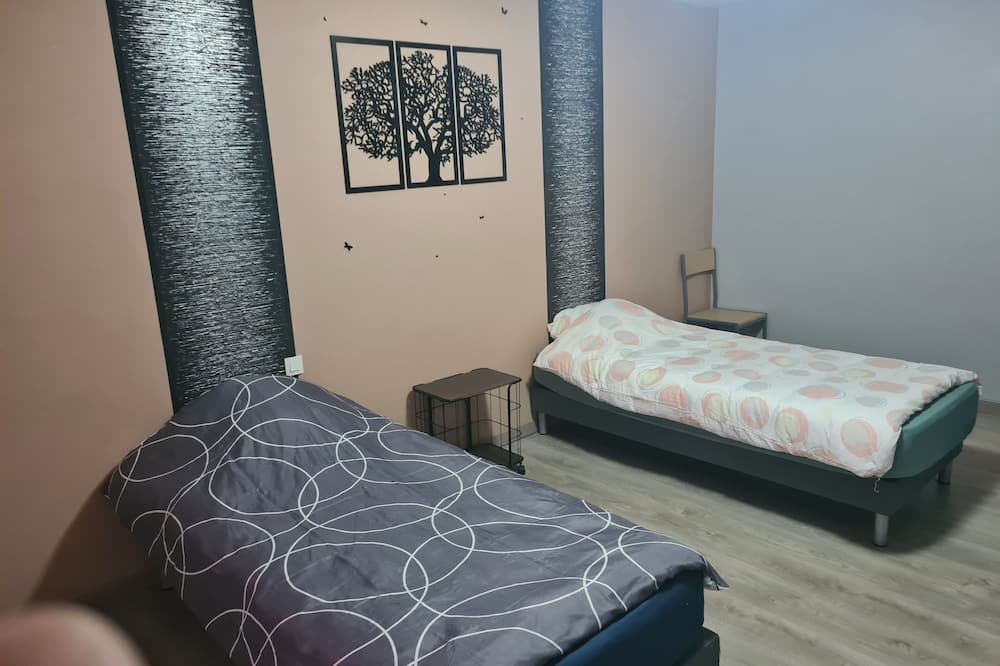Photo of Bedroom in Lahayville
