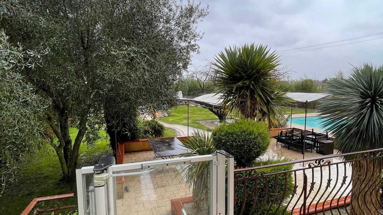 Photo of Outdoor in Merville