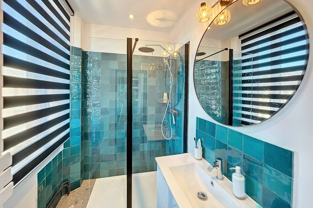 Photo of Bathroom in Collobrieres