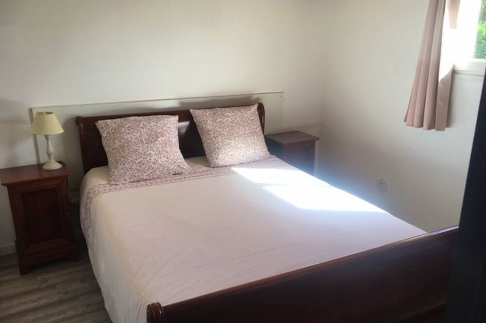 Photo of Bedroom in Montgaillard