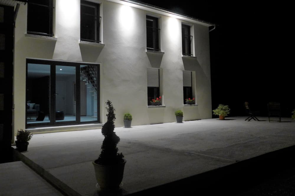 Photo of Outdoor in Combourg