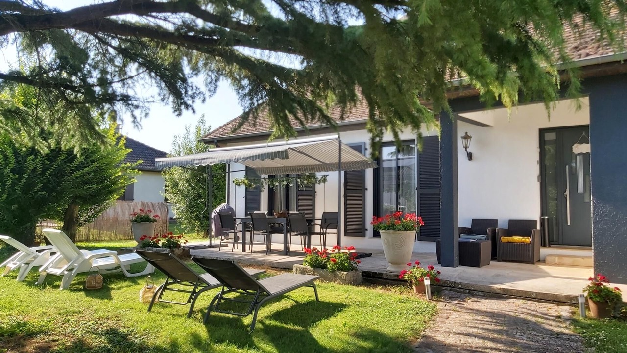 Photo of Outdoor in Magny-Fouchard