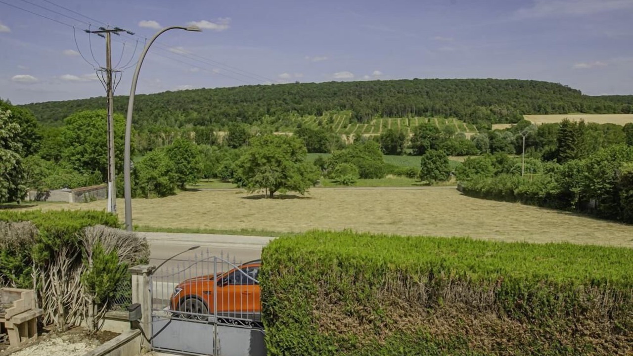 Photo of Outdoor in Ville-Sous-la-Ferte