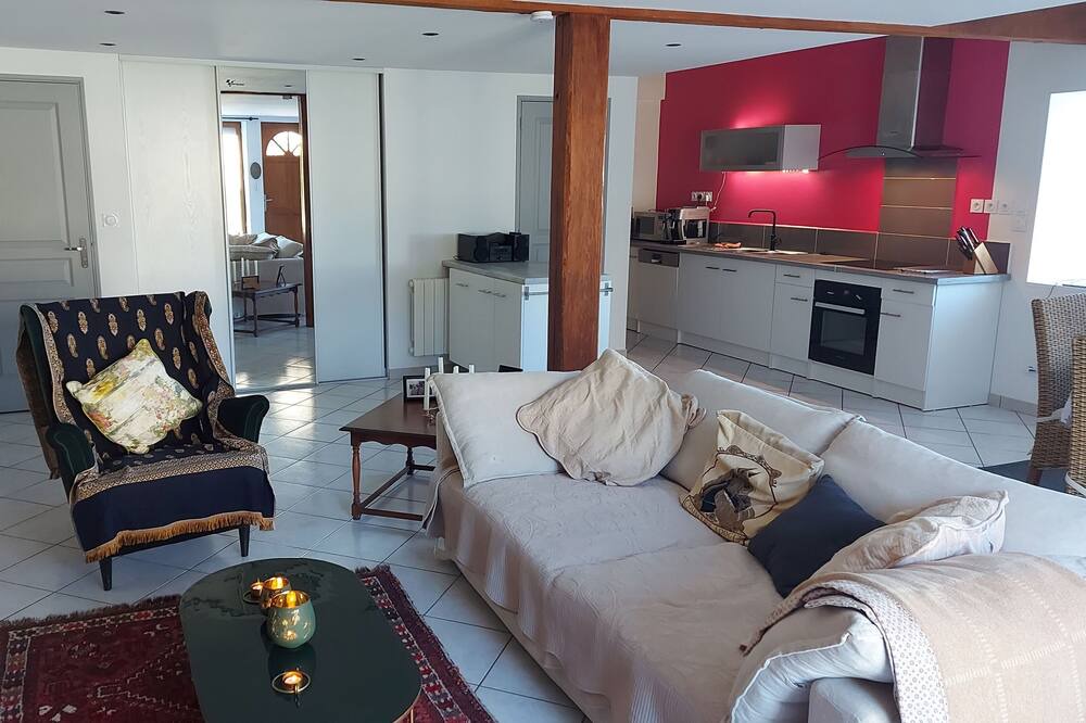 Photo of Livingroom in Verdelais