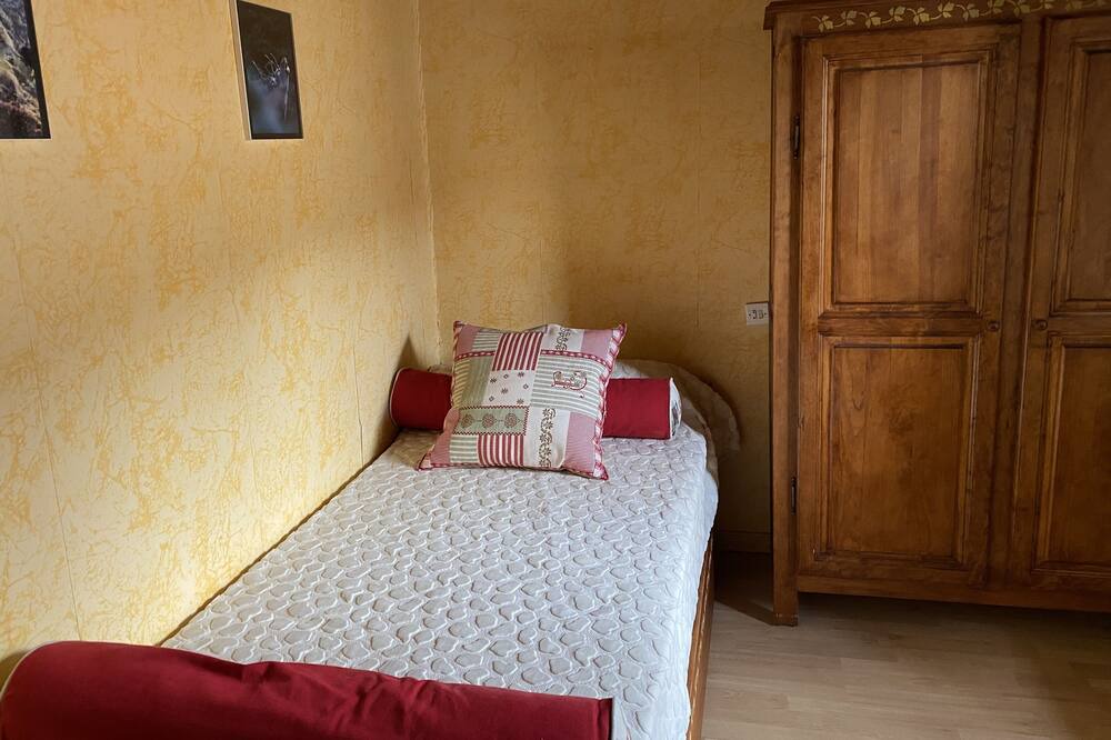 Photo of Bedroom in Fontrabiouse