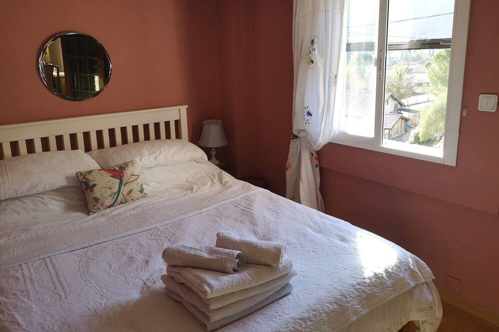 Photo of Bedroom in Ginoles