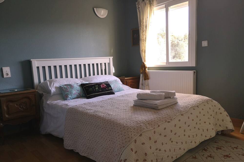 Photo of Bedroom in Ginoles
