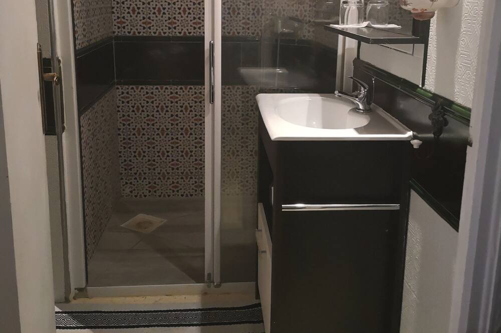 Photo of Bathroom in Ginoles