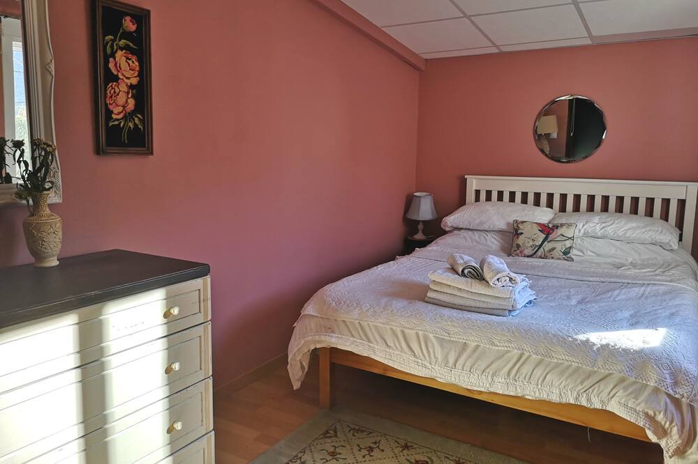 Photo of Bedroom in Ginoles