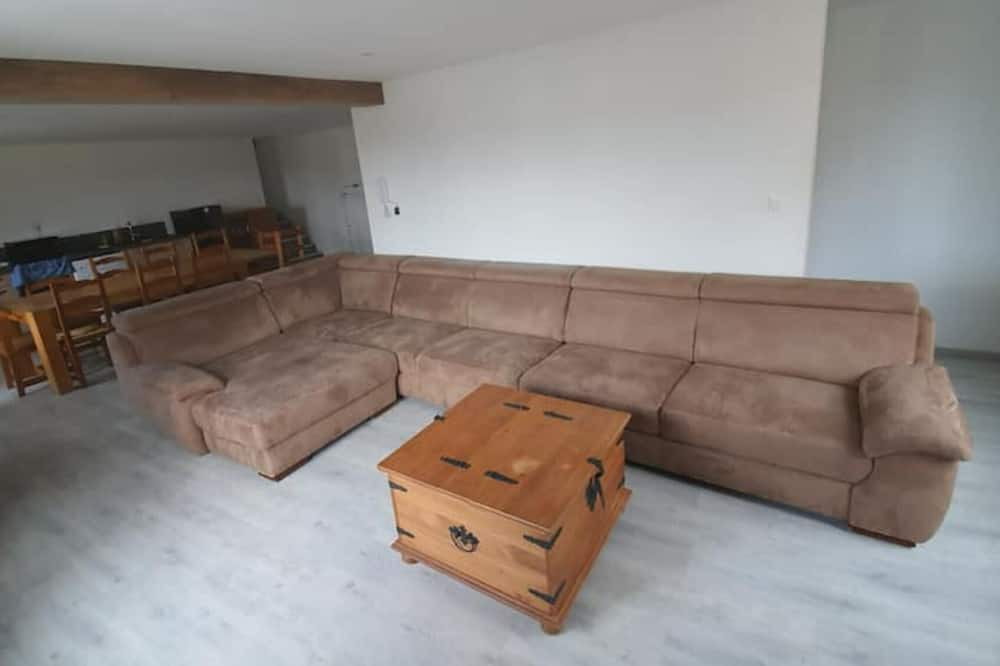 Photo of Livingroom in Fains-Veel