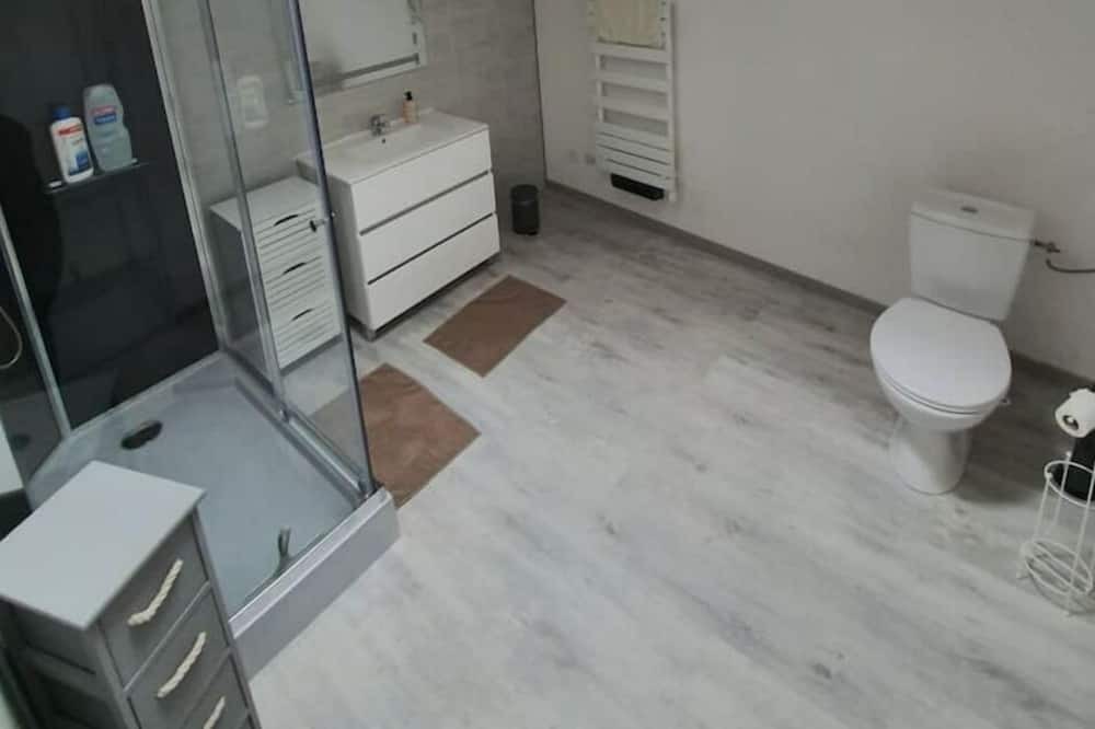 Photo of Bathroom in Fains-Veel