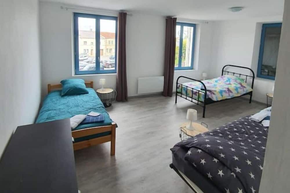 Photo of Bedroom in Fains-Veel