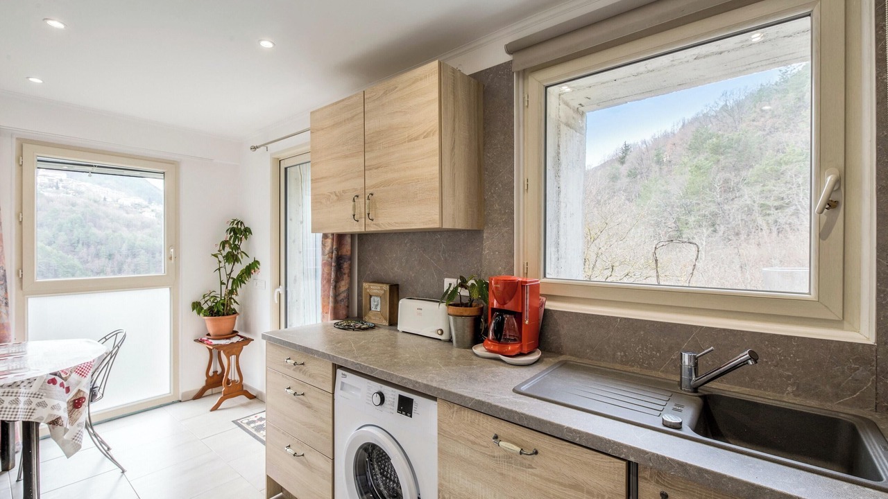 Photo of Kitchen in La Bollene-Vesubie