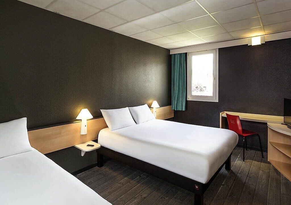 Photo of Bedroom in Lannion