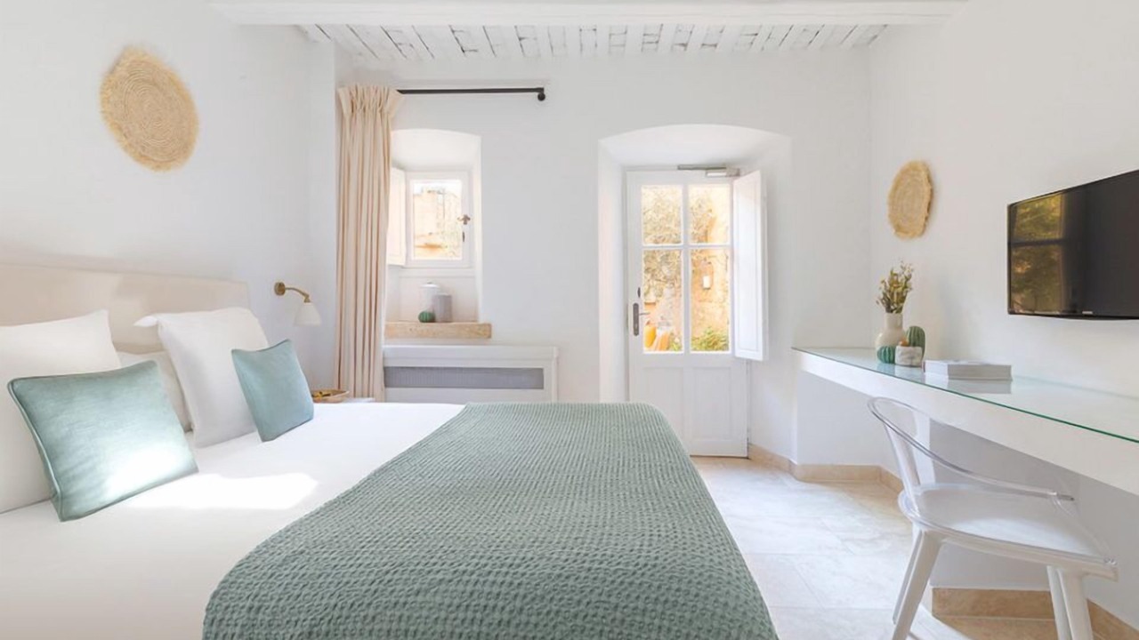 Photo of Bedroom in Castillon-du-Gard