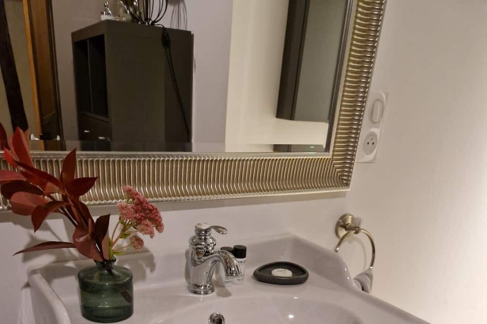 Photo of Bathroom in Seuil-d'Argonne