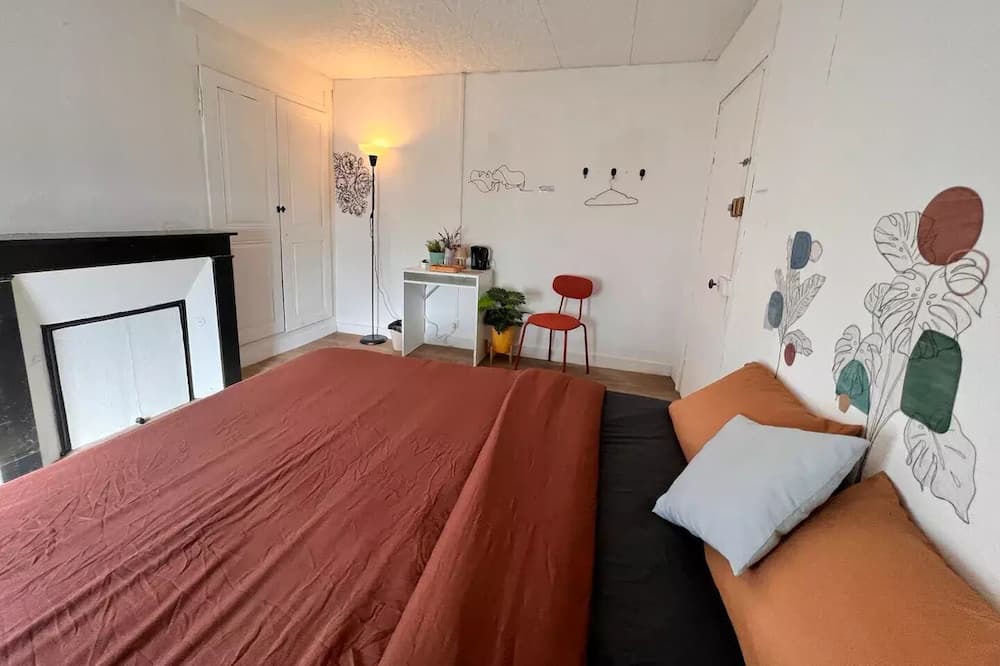 Photo of Bedroom in Chalons-en-Champagne