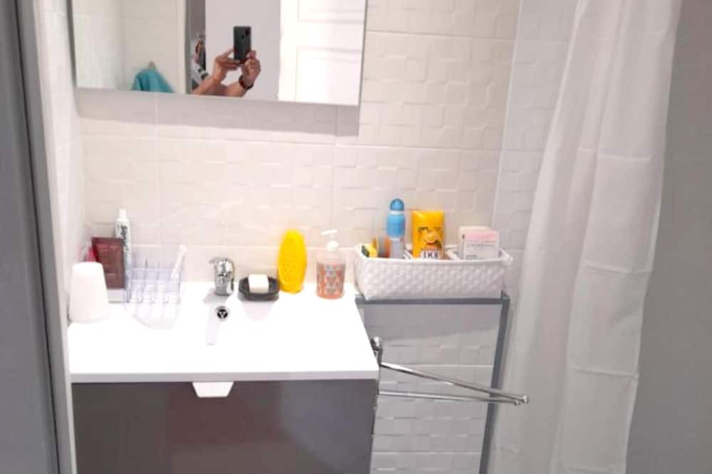 Photo of Bathroom in Brevonnes