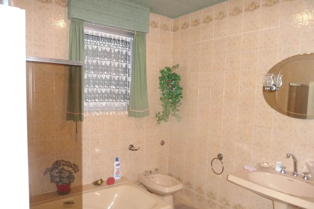 Photo of Bathroom in Hillion