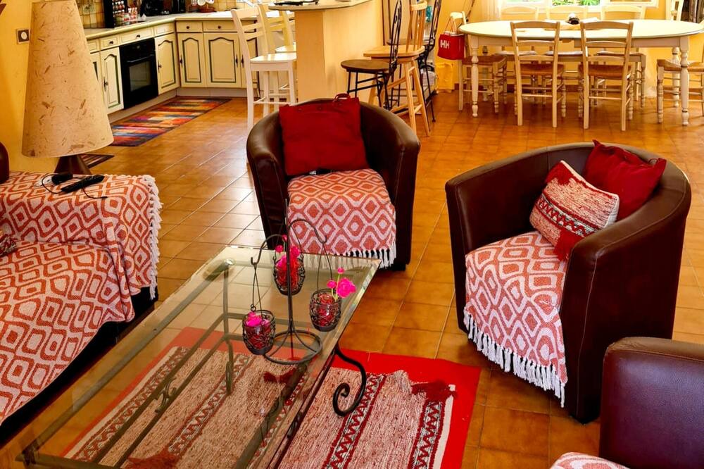 Photo of Livingroom in Marguerittes