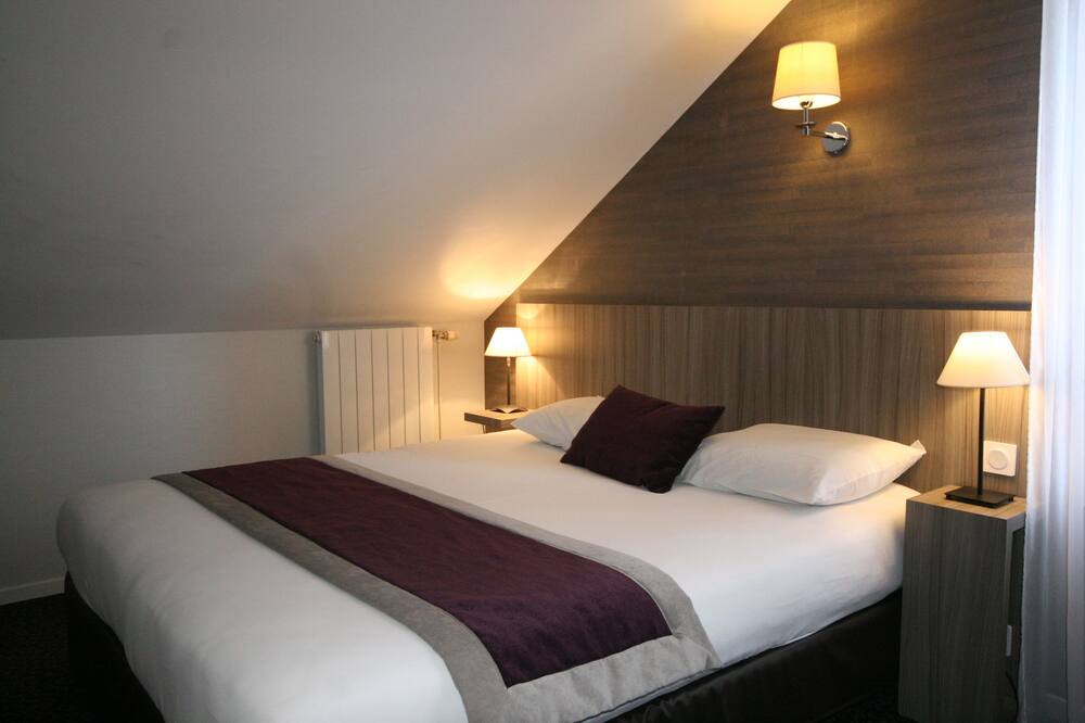 Photo of Bedroom in Troyes