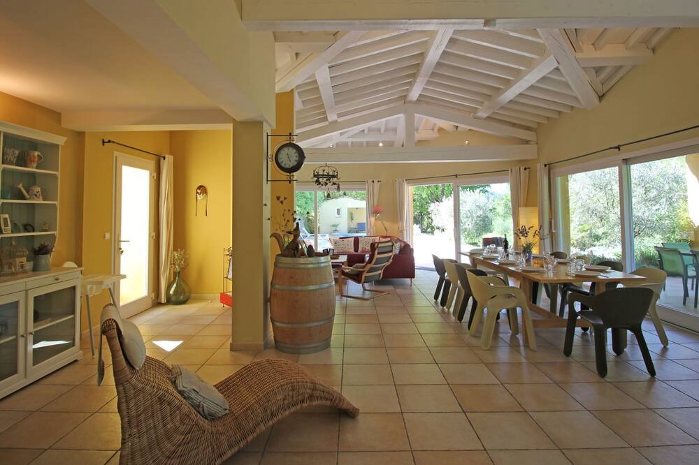 Photo of Livingroom in Bargemon