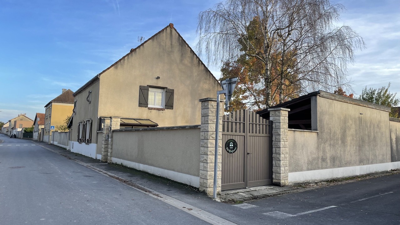 Photo of Outdoor in Athis