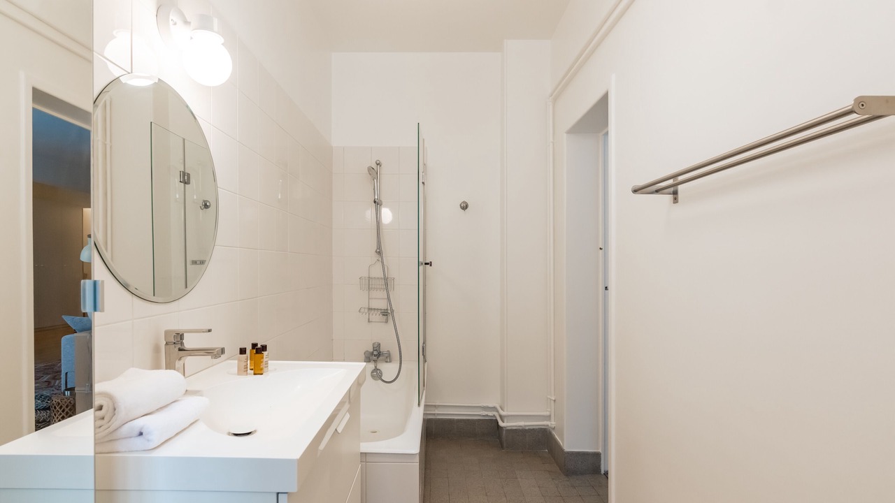 Photo of Bathroom in Notre-Dame-des-Champs