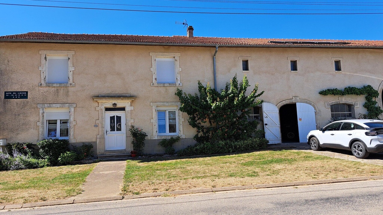 Photo of Outdoor in Lahayville