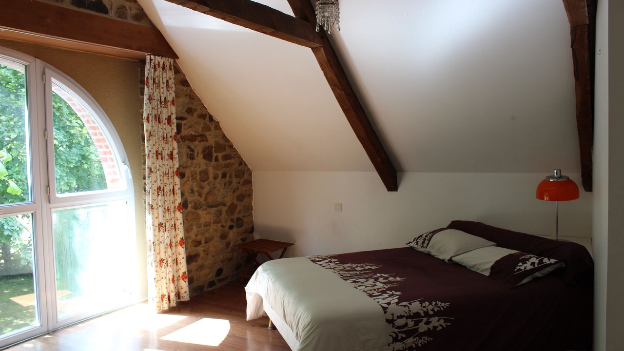 Photo of Bedroom in Lamballe