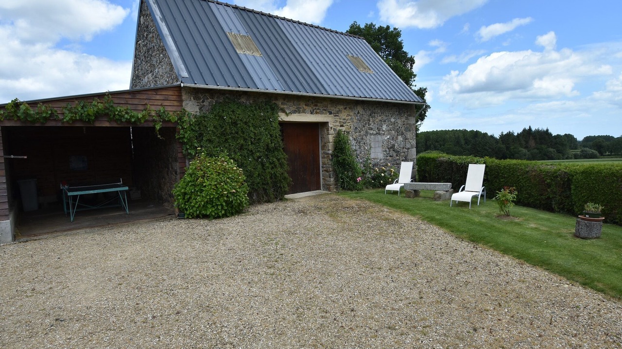 Photo of Outdoor in Plouvara