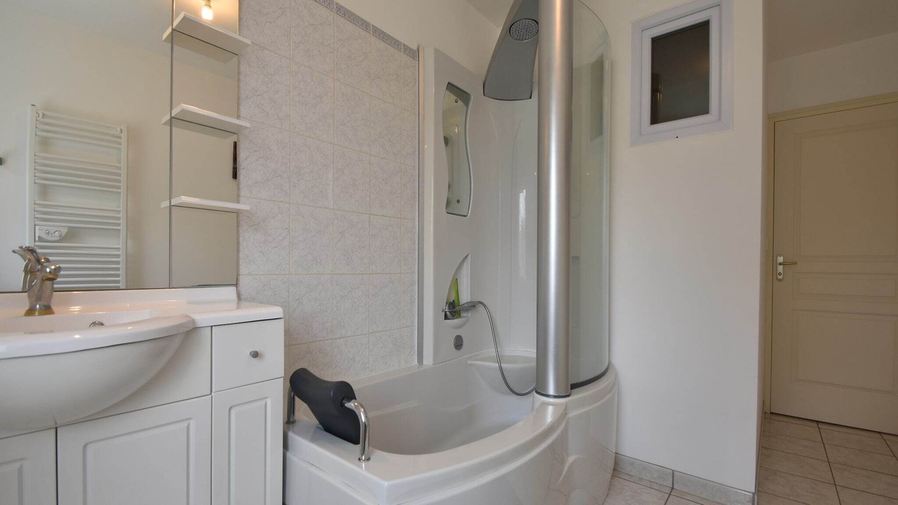 Photo of Bathroom in Plouvara