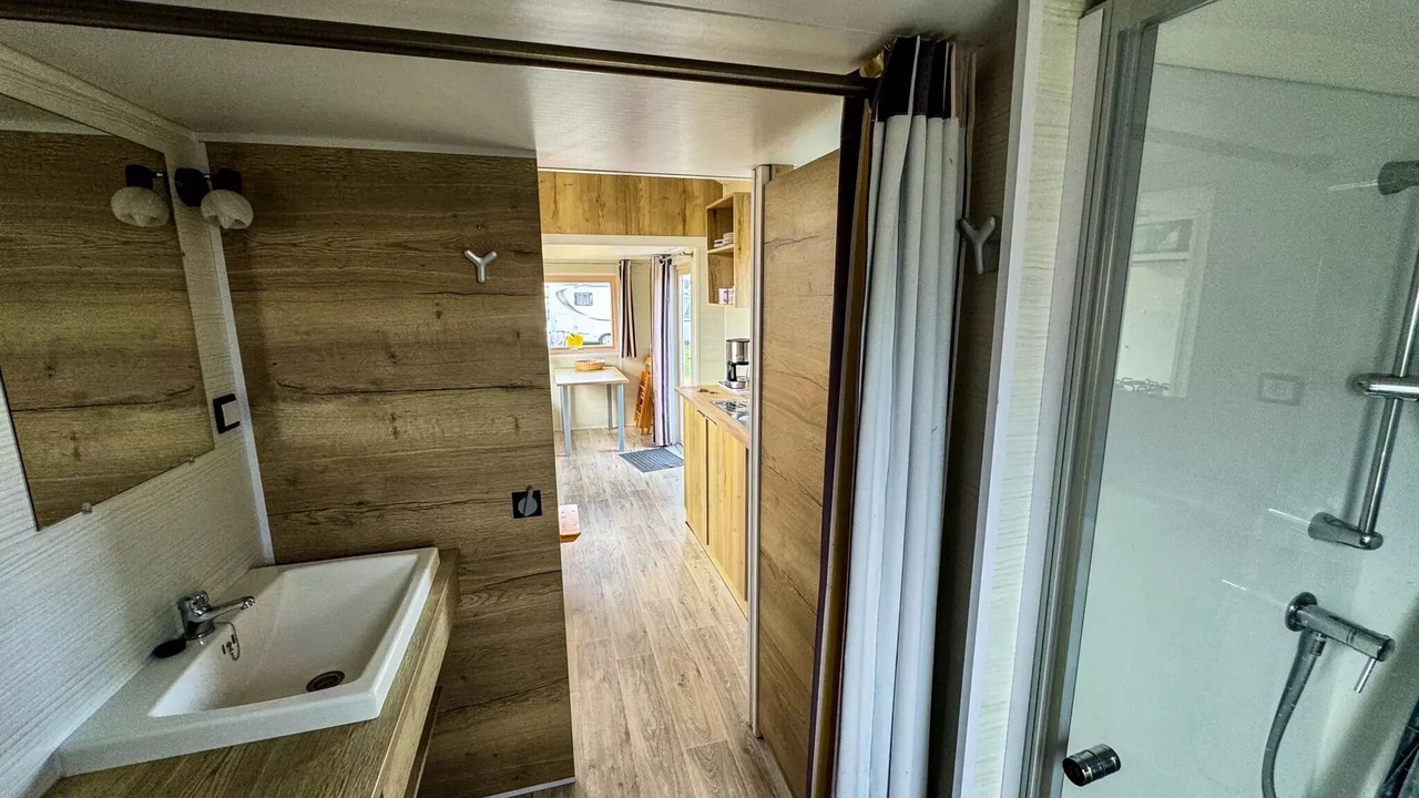 Photo of Bathroom in Trelevern