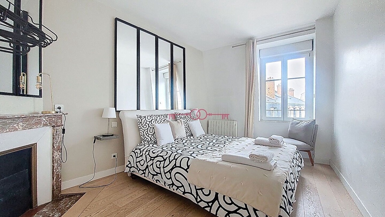 Photo of Bedroom in Reims City Centre
