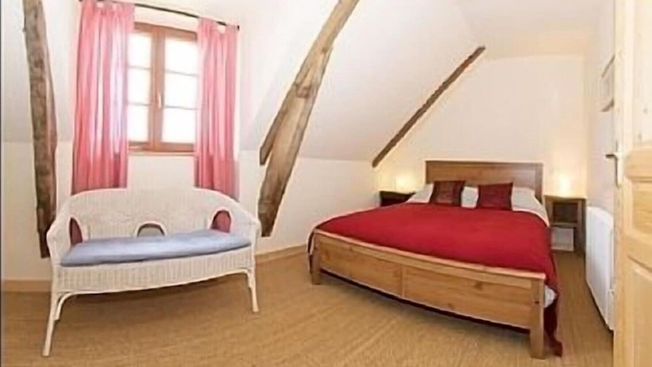 Photo of Bedroom in Ploubezre