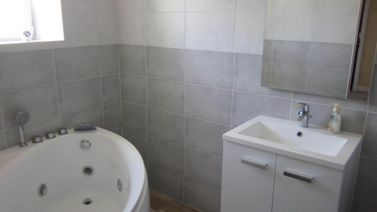Photo of Bathroom in They-sous-Montfort