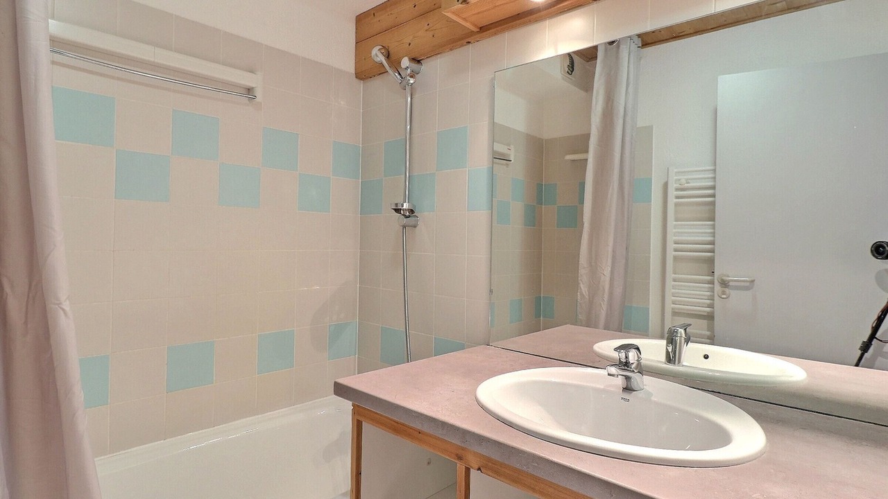 Photo of Bathroom in La Perriere
