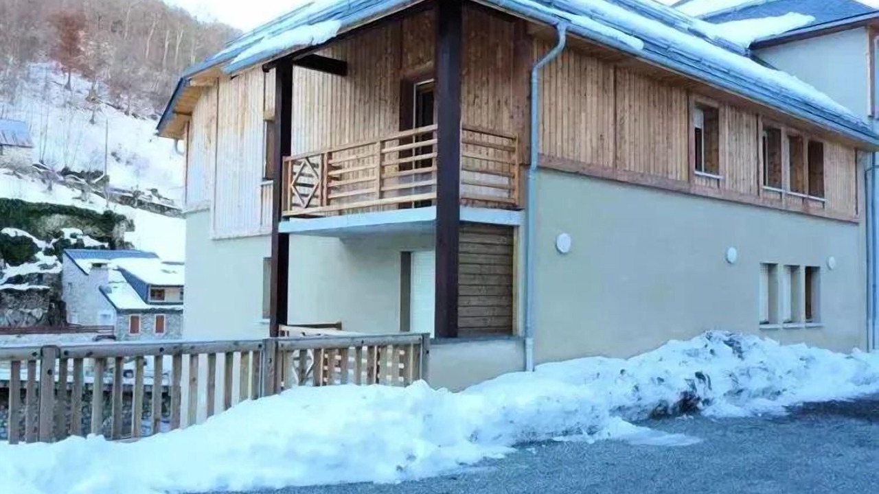 Photo of Outdoor in Sers
