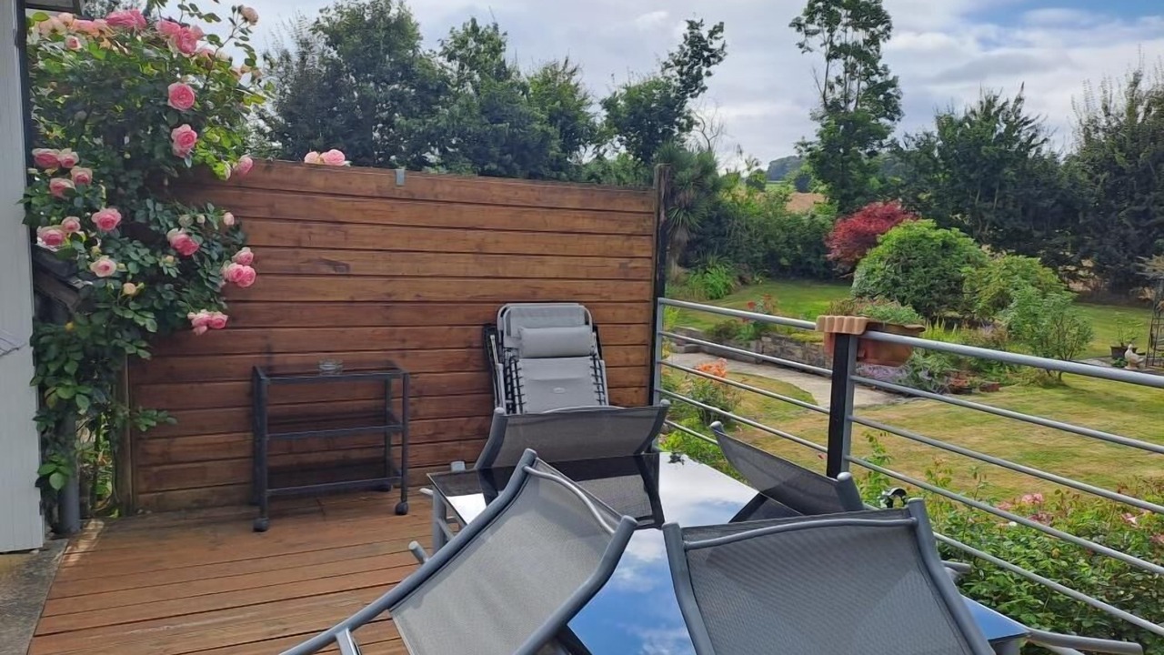 Photo of Patio Balcony in Henanbihen