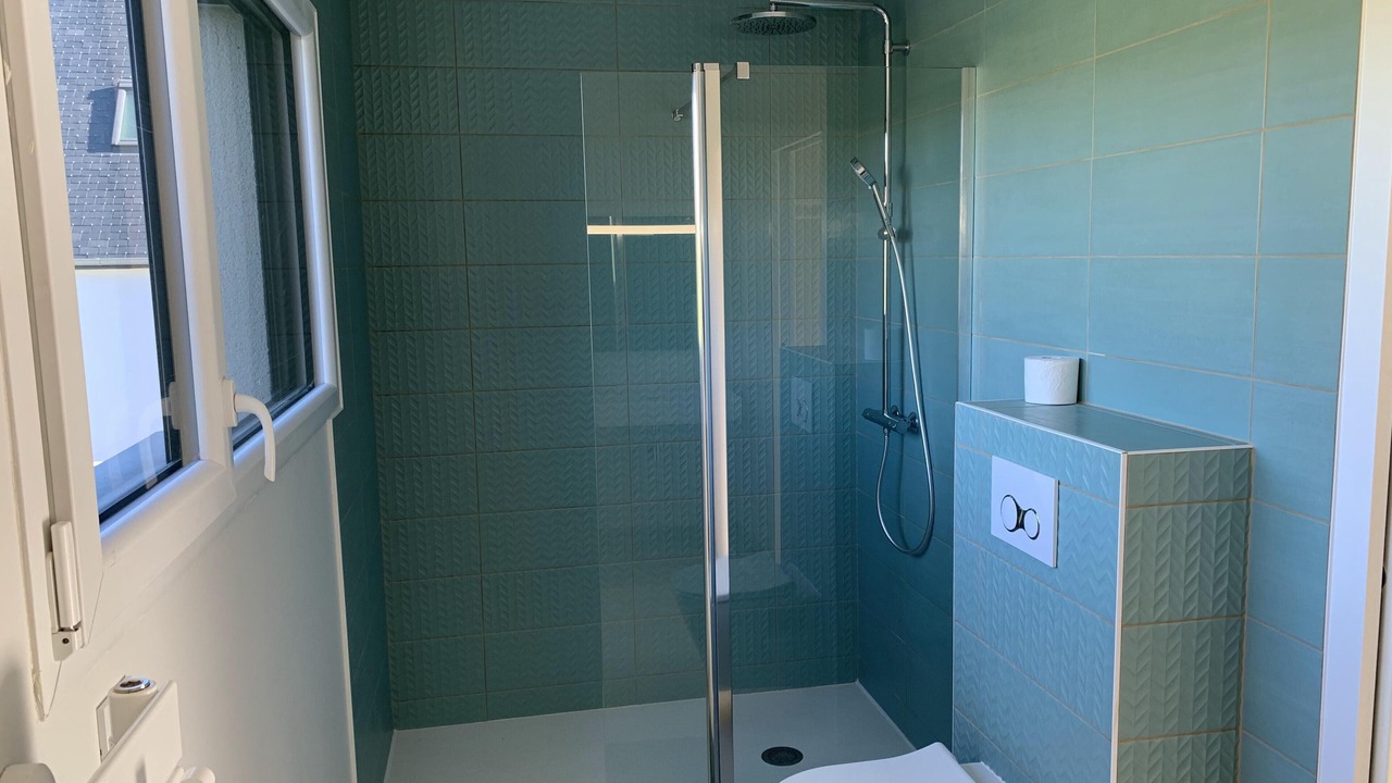 Photo of Bathroom in Penvenan