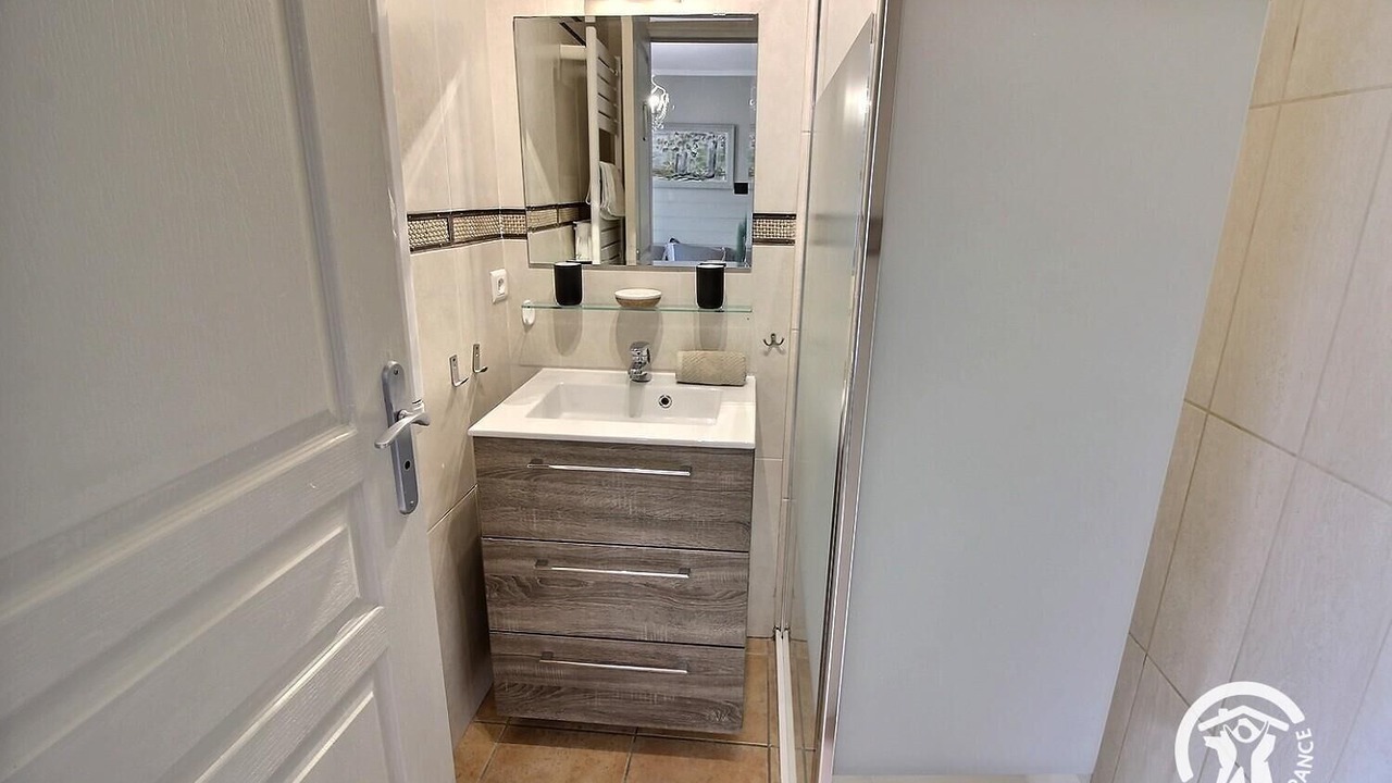 Photo of Bathroom in Pleslin-Trigavou