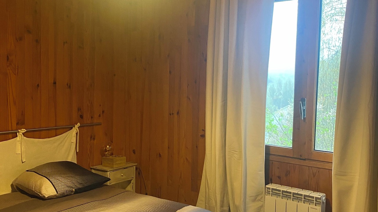 Photo of Bedroom in Enchastrayes