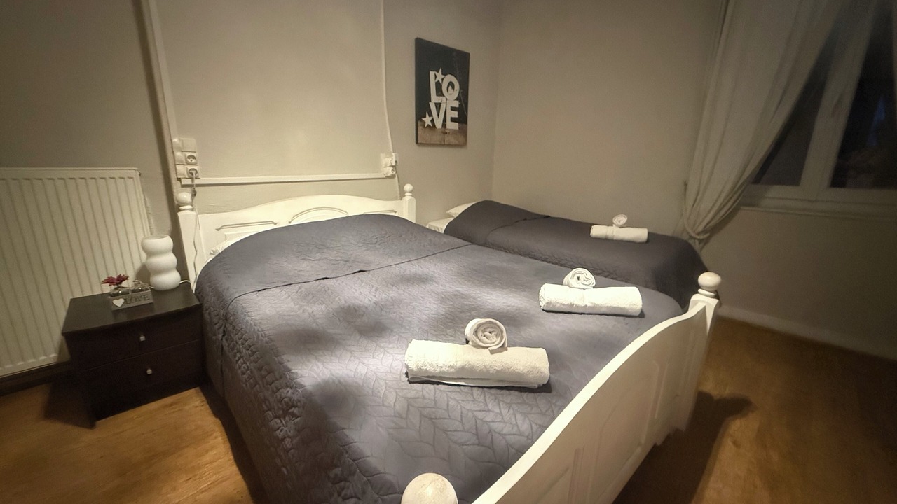 Photo of Bedroom in Malay-le-Petit