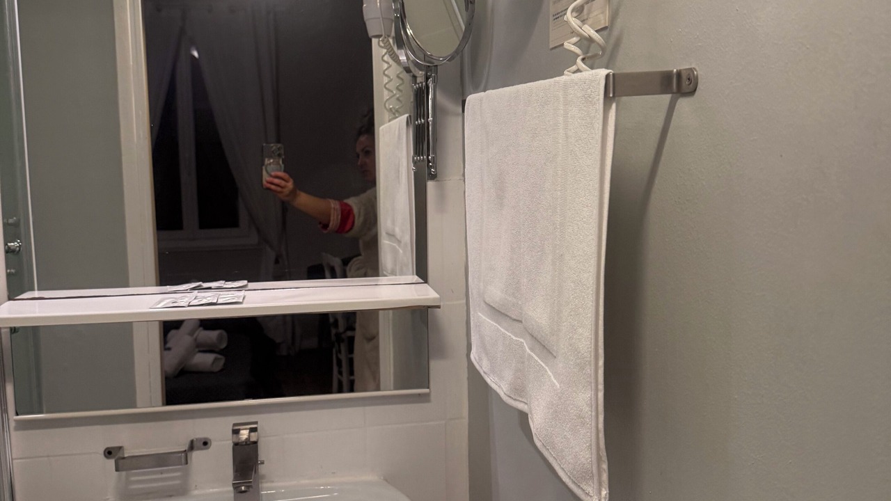 Photo of Bathroom in Malay-le-Petit