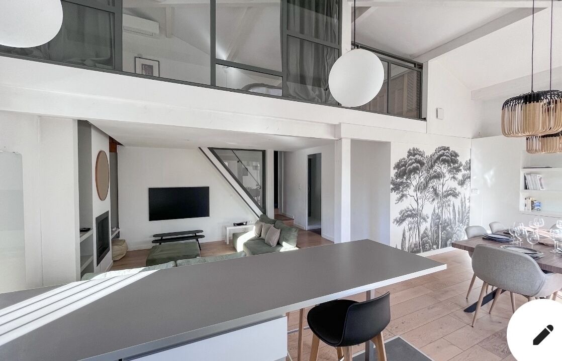 Photo of Livingroom in Quartier des Espesses